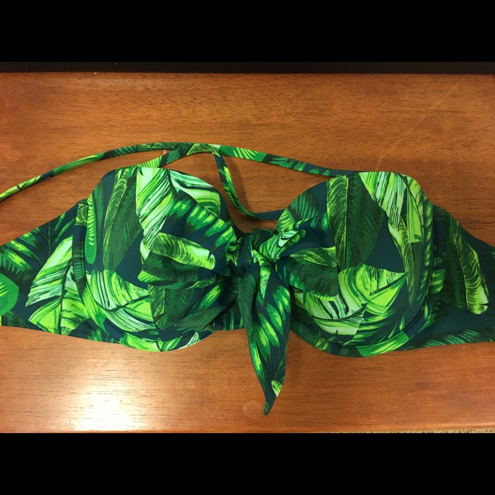 Vacay Light Lift Bandeau Bikini Top